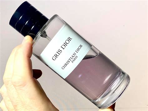 gris dior pret